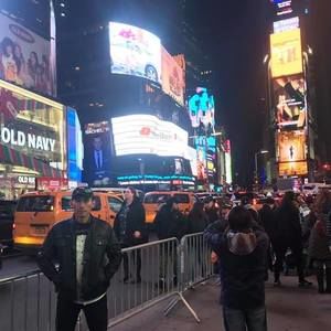 Meet your Posher, Luis